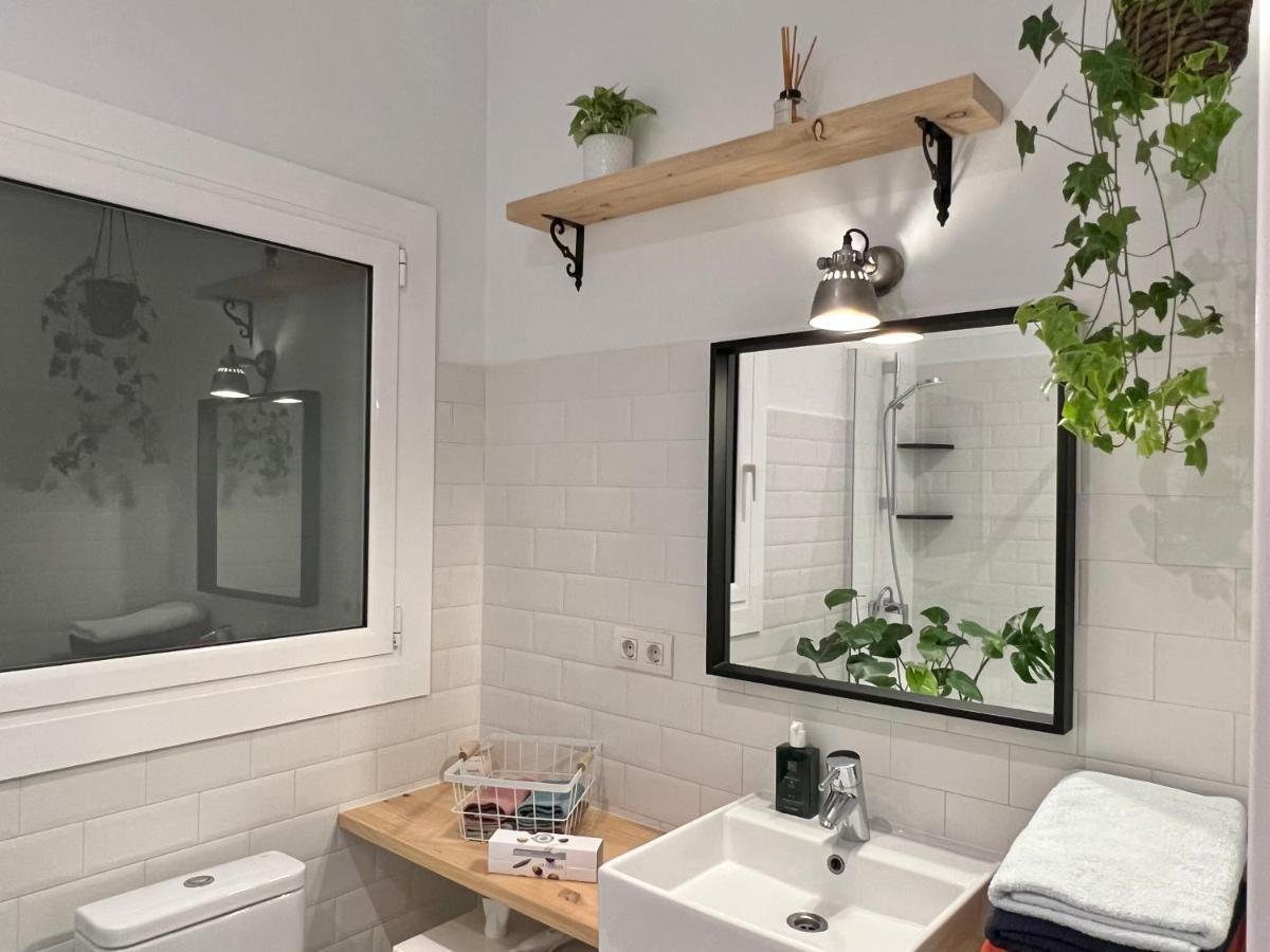 Charming Appartement In The Heart Of Barcelona Exterior foto
